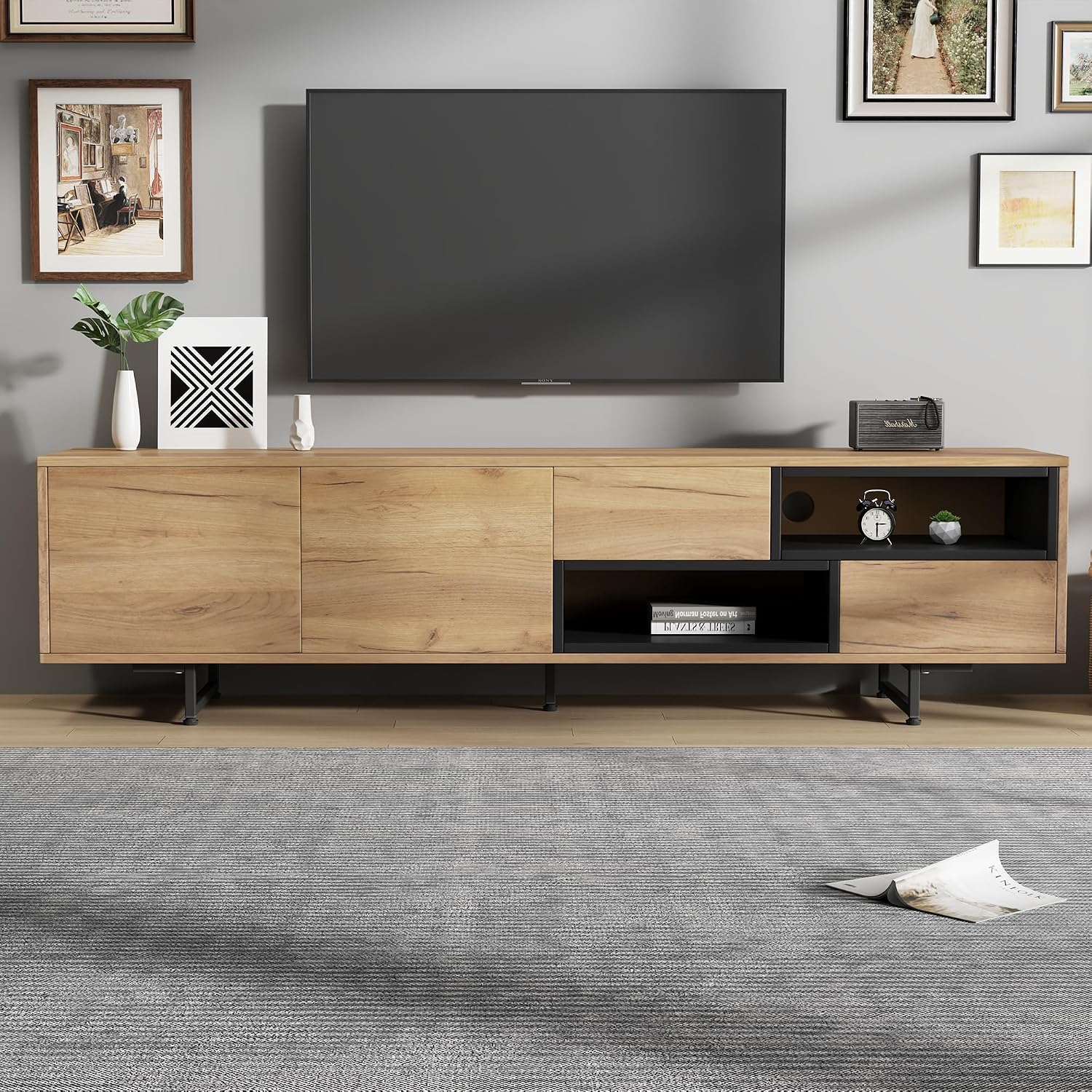 Mueble TV bajo de madera
